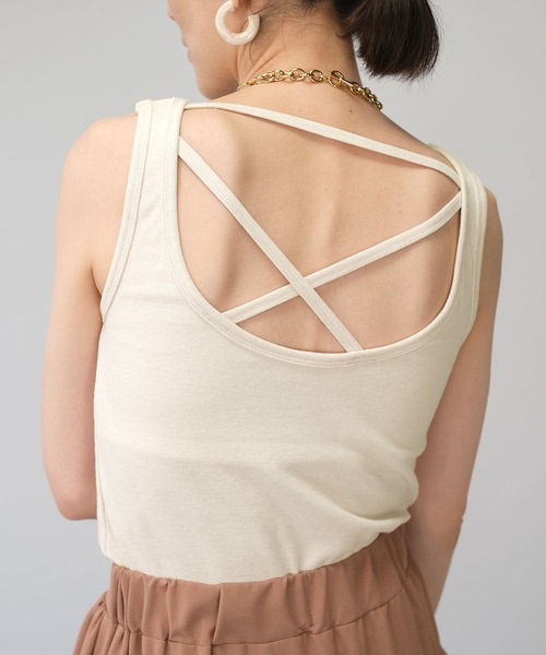 ＡＮＤＪ（アンドジェイ）の「カップ付きバックデザインタンクトップ（タンクトップ・レディース・ライトブラウン/ベージュ系その他/グリーン系その他/ブラック・M）」の4枚目の写真