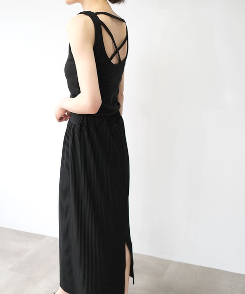 ＡＮＤＪ（アンドジェイ）の「カップ付きバックデザインタンクトップ（タンクトップ・レディース・ライトブラウン/ベージュ系その他/グリーン系その他/ブラック・M）」の15枚目の写真