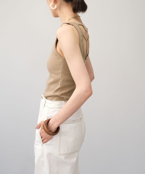 ＡＮＤＪ（アンドジェイ）の「カップ付きバックデザインタンクトップ（タンクトップ・レディース・ライトブラウン/ベージュ系その他/グリーン系その他/ブラック・M）」の13枚目の写真