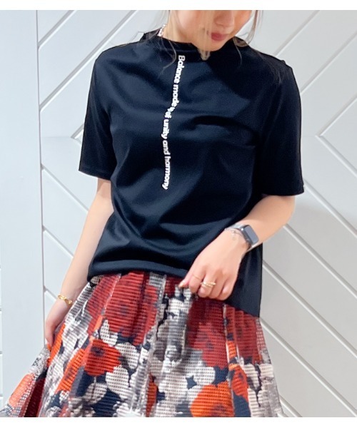 ayane(アヤン)の「【ayane/アヤン】メッセージロゴラインボトルネックカットソー(Tシャツ/カットソー・レディース・ホワイト/ブラック・FREE)」の2枚目の写真
