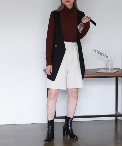 feepur（フェピュール）の「ニットソーハイネックプルオーバー（Tシャツ/カットソー・レディース・ブラック/ブラウン/オフホワイト/杢グレー・MEDIUM）」の20枚目の写真