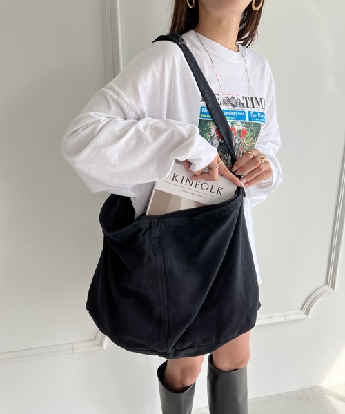 MYMOOD.（マイムード）の「【A4収納可 大容量】キャンバスビッグショルダーバッグ マザーズバッグ（ショルダーバッグ・レディース・ブラック/アイボリー・FREE）」の14枚目の写真