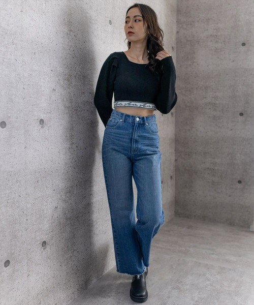 clear(クリア)の「スクエアネック裾ロゴニットトップス(ニット/セーター・レディース・ブラック/オフホワイト/グリーン・F)」の18枚目の写真