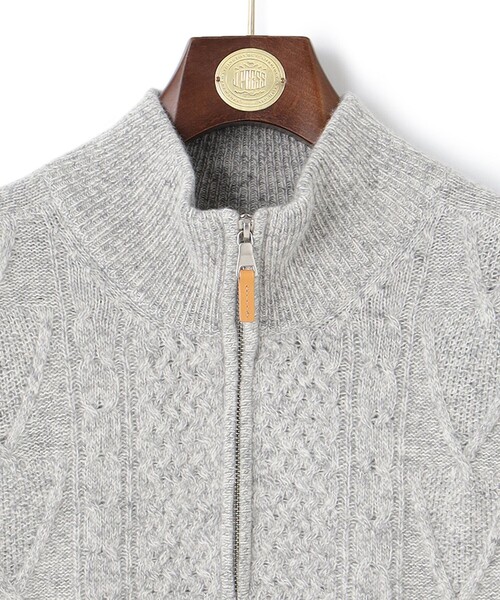 J.PRESS(ジェイプレス)の「【Cash Lamb's Wool】ケーブルハーフジップ ニット(ニット/セーター・メンズ・ネイビー系/パープル系/ライトグレー系/グリーン系・LARGE/MEDIUM/X-LARGE)」の16枚目の写真