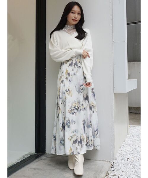 MERCURYDUO（マーキュリーデュオ）の「水彩フラワーハイウエストフレアスカート（スカート・レディース・ブラウン/アイボリー・SMALL/MEDIUM）」の17枚目の写真