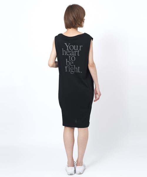 MILKFED.（ミルクフェド）の「N/S TUCK DRESS（ワンピース・レディース・ブラック/アッシュ/ネイビー・SMALL/MEDIUM）」の6枚目の写真