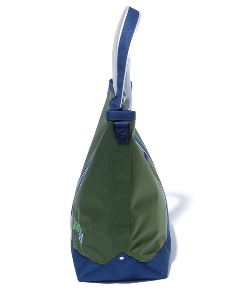 XLARGE（エクストララージ）の「CORDURA WIDE TOTE BAG（ショルダーバッグ・メンズ・ブラック/グリーン・ONE SIZE）」の16枚目の写真