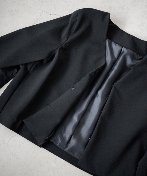 kaene（カエン）の「ケープジャケット（その他アウター・レディース・ブラック・34/36/38）」の5枚目の写真