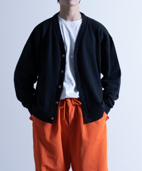 NYLAUS（ナイラス）の「CVC裏毛 5B Vネック スウェット ルーズカーディガン（カーディガン/ボレロ・メンズ・ブラック/ブルー/グリーン/オートミール/オレンジ/イエロー・M/LL/L）」の2枚目の写真