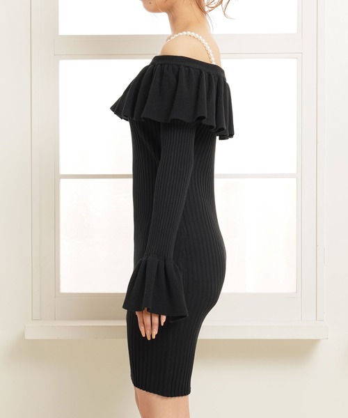 Diable baiser(ディアブルベーゼ)の「パールフリルタイトワンピース(ワンピース・レディース・ブラック/ベージュ・MEDIUM/X-LARGE/LARGE)」の17枚目の写真