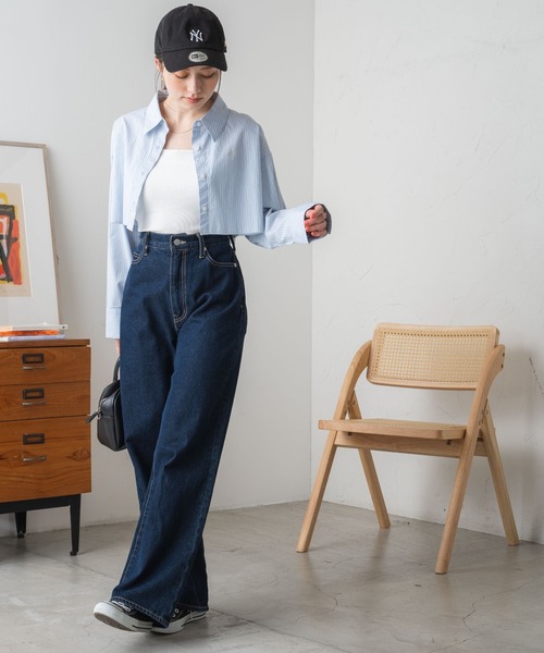 WEGO(ウィゴー)の「WEGO/ロゴ刺繍クロップドシャツ(シャツ/ブラウス・レディース・ブルー系その他4/ホワイト・FREE)」の4枚目の写真