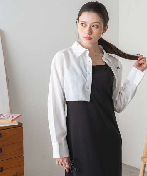 WEGO(ウィゴー)の「WEGO/ロゴ刺繍クロップドシャツ(シャツ/ブラウス・レディース・ブルー系その他4/ホワイト・FREE)」の10枚目の写真