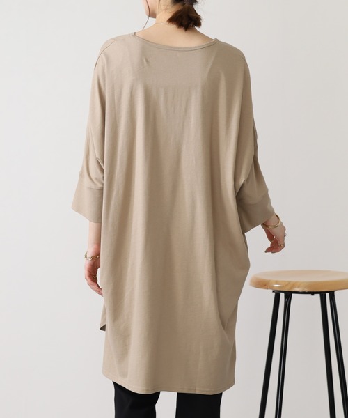 atONE（アットワン）の「atONE ラウンドネックロングTシャツ 七分袖（Tシャツ/カットソー・レディース・グレイッシュベージュ/ブラック/オフホワイト・M-L/LL～3L/4L～5L）」の14枚目の写真