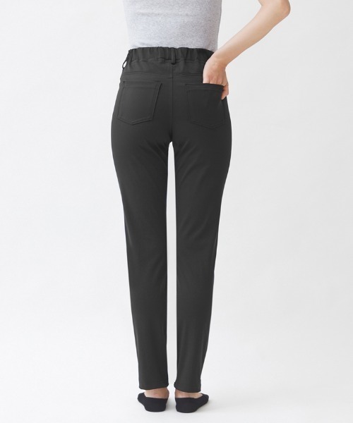 Tuche(トゥシェ)の「Tuche/トゥシェ ストレッチパンツ スキニースタイル ライトテックストレッチ フルレングス丈(その他パンツ・レディース・ブラック/ネイビー/オフホワイト/サンドベージュ/グリーン系その他/ピンク系その他/オレンジ系その他/ライトグリーン/ピンク/カーキ/グレー・MEDIUM/LARGE/X-LARGE/L~LL)」の14枚目の写真