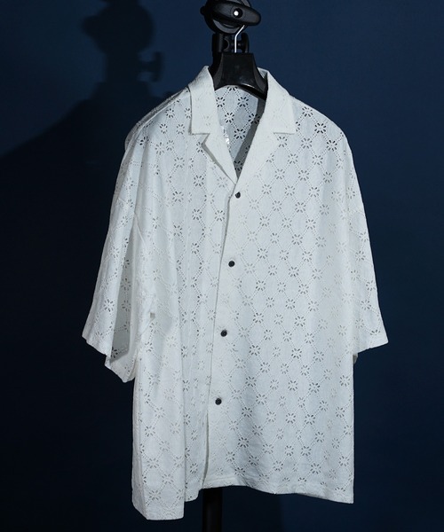 MEMENTISM（メメントイズム）の「ビッグシルエット レースシャツ　シアーシャツ（シャツ/ブラウス・メンズ・ホワイト/ブラック/ホワイト系4/ブラック系3/グリーン系2/ブラウン/その他1/ホワイト系3/ブラック系2/ブラック系4/ブルー/チャコールグレー/ホワイト系2/ブラウン系2/グレイッシュベージュ/ライトグリーン/オレンジ/ライトグレー/ライトブルー/ネイビー/グレー系2/ブルー系2/スミクロ/グリーン/ホワイト×グレー/ライトグレー系1/その他10/その他15/ブラック系5/ブラック系6/ブラック×グレー/インディゴブルー/イエロー系1・FREE）」の4枚目の写真