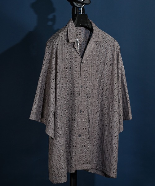 MEMENTISM（メメントイズム）の「ビッグシルエット レースシャツ　シアーシャツ（シャツ/ブラウス・メンズ・ホワイト/ブラック/ホワイト系4/ブラック系3/グリーン系2/ブラウン/その他1/ホワイト系3/ブラック系2/ブラック系4/ブルー/チャコールグレー/ホワイト系2/ブラウン系2/グレイッシュベージュ/ライトグリーン/オレンジ/ライトグレー/ライトブルー/ネイビー/グレー系2/ブルー系2/スミクロ/グリーン/ホワイト×グレー/ライトグレー系1/その他10/その他15/ブラック系5/ブラック系6/ブラック×グレー/インディゴブルー/イエロー系1・FREE）」の20枚目の写真