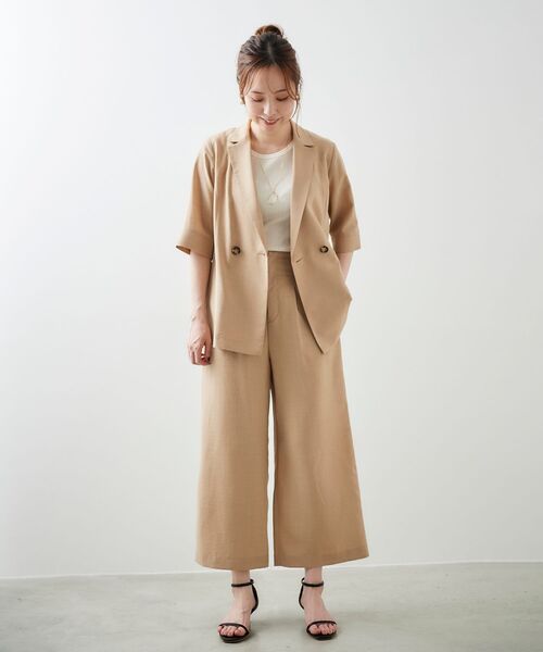 le.coeur blanc(ルクールブラン)の「タンブラーブッチャーハーフスリーブジャケット(テーラードジャケット・レディース・ベージュ/ネイビー・38)」の13枚目の写真