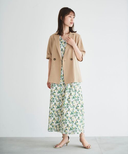 le.coeur blanc(ルクールブラン)の「タンブラーブッチャーハーフスリーブジャケット(テーラードジャケット・レディース・ベージュ/ネイビー・38)」の16枚目の写真