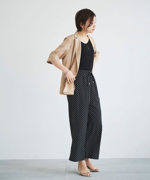 le.coeur blanc(ルクールブラン)の「タンブラーブッチャーハーフスリーブジャケット(テーラードジャケット・レディース・ベージュ/ネイビー・38)」の8枚目の写真