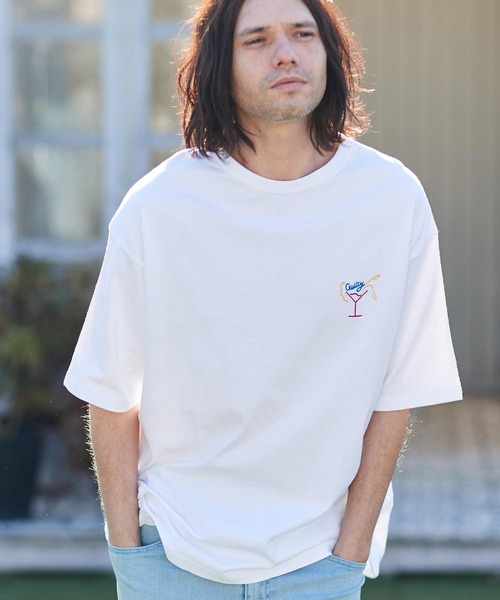CAMBIO(カンビオ)の「mt8409- ワンポイント刺繍TビッグシルエットTシャツ(ガール)(Tシャツ/カットソー・メンズ・ホワイト/ブラック/ネイビー・S/M/L/XL)」の5枚目の写真