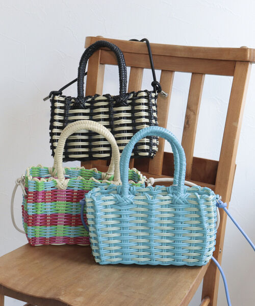 Casselini（キャセリーニ）の「【CASSELINI/キャセリーニ】チューブカゴショルダーバッグ（ショルダーバッグ・レディース・ブラック系その他/ブルー系その他/ベージュ系その他・FREE）」の3枚目の写真