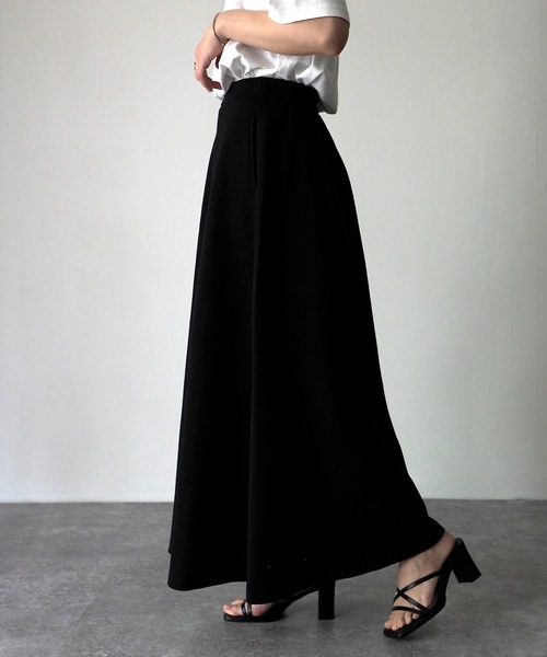 Riberry（リベリー）の「ダンボールフレアスカート（スカート・レディース・ブラック/アイボリー・FREE）」の4枚目の写真