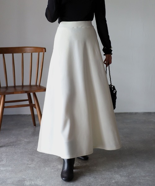 Riberry（リベリー）の「ダンボールフレアスカート（スカート・レディース・ブラック/アイボリー・FREE）」の17枚目の写真