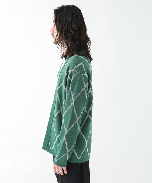 URBAN RESEARCH Sonny Label（アーバンリサーチサニーレーベル）の「『洗濯可』ダイヤパターンボタンレスカーディガン（カーディガン/ボレロ・メンズ・オフホワイト/グリーン/グレー・LARGE/MEDIUM）」の18枚目の写真
