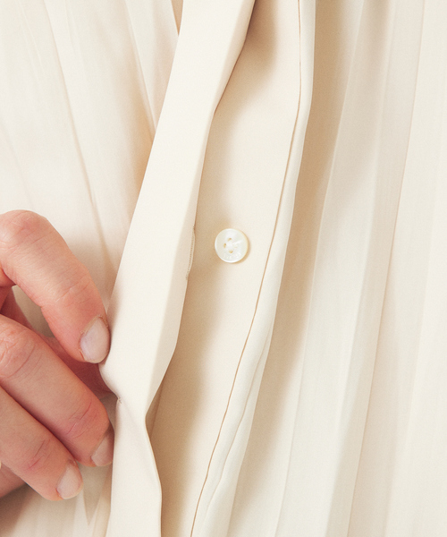 qualite（カリテ）の「プリーツTブラウス（シャツ/ブラウス・レディース・ブラック/ベージュ/ホワイト・フリー）」の11枚目の写真