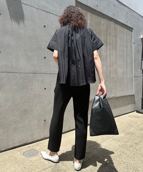 qualite（カリテ）の「プリーツTブラウス（シャツ/ブラウス・レディース・ブラック/ベージュ/ホワイト・フリー）」の16枚目の写真