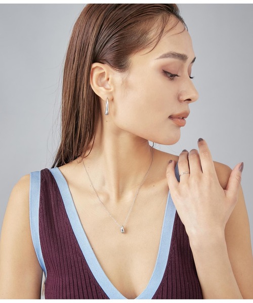 Settimissimo(セッティミッシモ)の「金属アレルギー対応ステンレスニュアンスドロップネックレス(ネックレス・レディース・シルバー/ゴールド・FREE)」の4枚目の写真