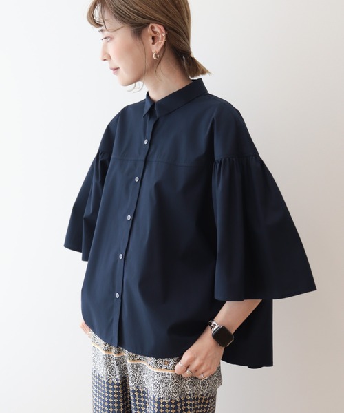 AMERICAN HOLIC（アメリカンホリック）の「イージーケア袖ギャザー5分袖シャツ（シャツ/ブラウス・レディース・ネイビー/オフホワイト/サックスブルー・M/L）」の3枚目の写真