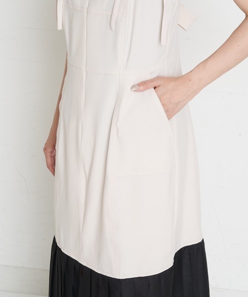 A de a.v.v（アードアー・ヴェ・ヴェ）の「麻ライクバックオープンプリーツドッキングキャミワンピ（ワンピース・レディース・アイボリー/ブラック・SMALL/MEDIUM）」の10枚目の写真