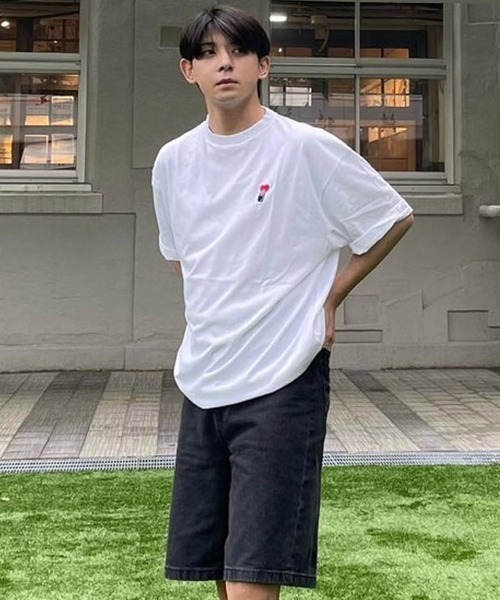 STRAY SHEEP（ストレイシープ）の「[STRAY SHEEP]オリジナルグラフィックTシャツ（Tシャツ/カットソー・レディース・ホワイト/その他/その他1/その他2/その他3/その他4/その他6/その他5・MEDIUM/LARGE）」の3枚目の写真