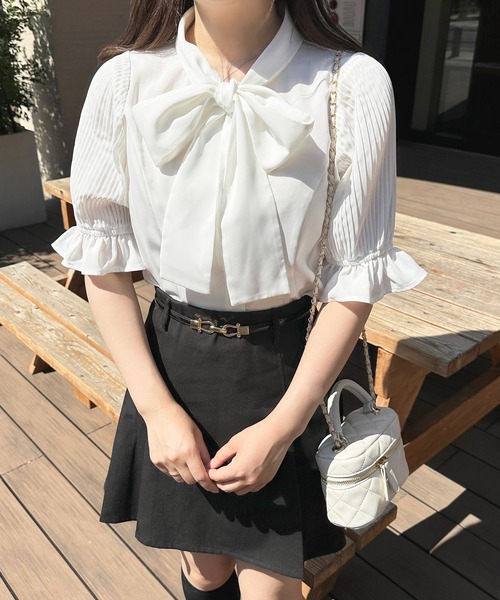 apres jour(アプレジュール)の「プリーツスリーブボウタイブラウス【ZOZOTOWN限定アイテム】(シャツ/ブラウス・レディース・サックスブルー/オフホワイト/ブラック・フリー/X-LARGE)」の6枚目の写真