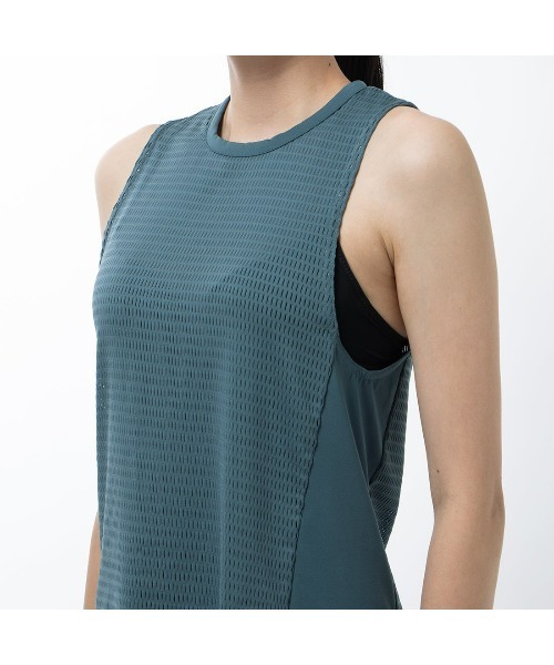Reebok（リーボック）の「パーフォレイティド タンクトップ / Perforated Tank Top（タンクトップ・レディース・インディゴブルー/ブラック・X-LARGE/MEDIUM/SMALL/LARGE/X-SMALL）」の5枚目の写真