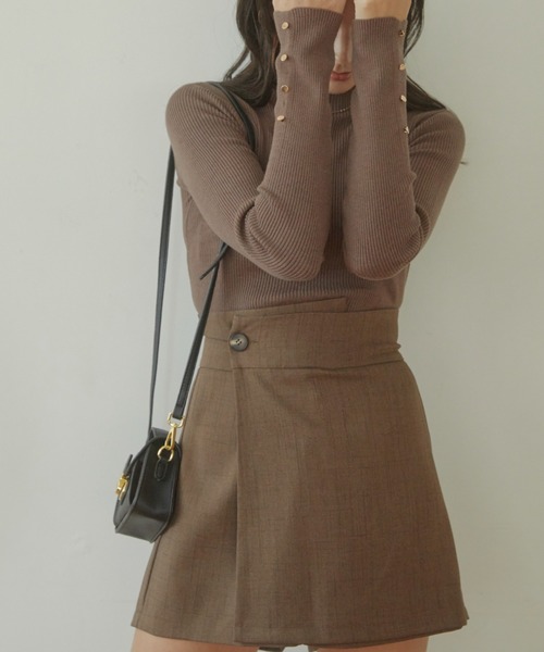 ACYM（アシーム）の「Marshmarrow button sleeve ニット（ニット/セーター・レディース・ブラウン/アイボリー/ブラック・FREE）」の15枚目の写真