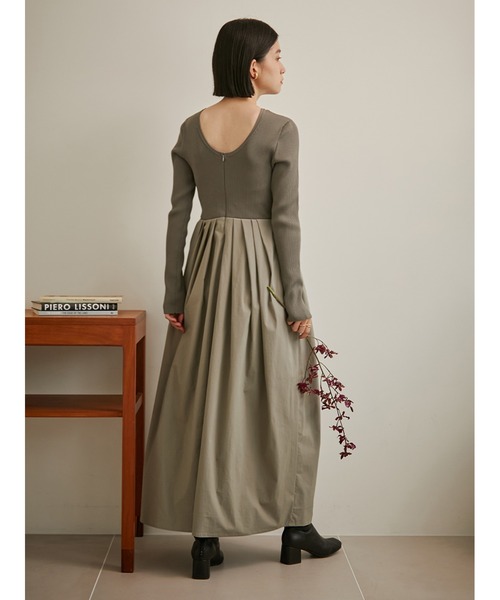 Stylevoice for xxx(スタイルヴォイスフォー)の「タフタドッキングリブニットワンピース(ワンピース・レディース・モカ/ブラック/グレー・FREE)」の5枚目の写真