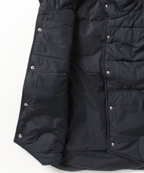 Champion(チャンピオン)の「Champion/チャンピオン 撥水 防風 保温 ナイロン Sorona エコダウン中綿ベスト(ダウンベスト・レディース・ブラック・M/L)」の3枚目の写真