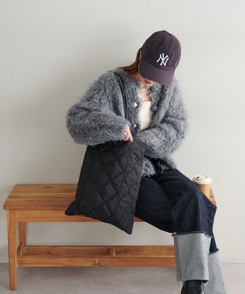 DISCOAT(ディスコート)の「キルティングトートバッグ(トートバッグ・レディース・アイボリー/ブラック/カーキ・FREE)」の17枚目の写真