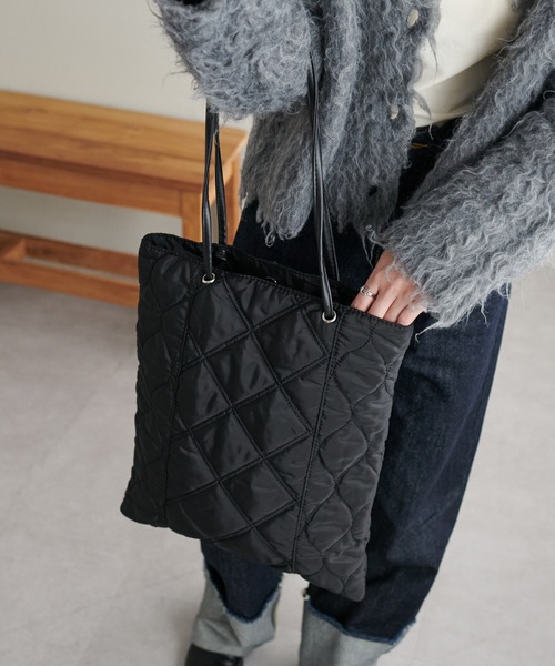DISCOAT(ディスコート)の「キルティングトートバッグ(トートバッグ・レディース・アイボリー/ブラック/カーキ・FREE)」の16枚目の写真
