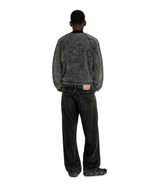 DIESEL（ディーゼル）の「メンズ デニム ルーズ ストレート 2001 D-MACRO（デニムパンツ・メンズ・ブラック・28inch/32inch/34inch/30inch/29inch/31inch/36inch/26inch/27inch）」の10枚目の写真