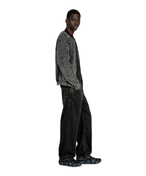 DIESEL（ディーゼル）の「メンズ デニム ルーズ ストレート 2001 D-MACRO（デニムパンツ・メンズ・ブラック・28inch/32inch/34inch/30inch/29inch/31inch/36inch/26inch/27inch）」の11枚目の写真