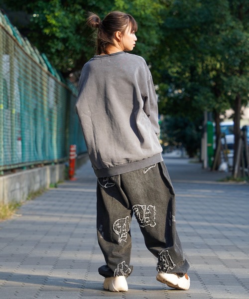 1111clothing（ワンフォークロージング）の「【unisex】ボトルラベルロゴ刺繍 ピグメントトレーナー / Bottle label logo embroidery pigment sweatshirt（スウェット・メンズ・ブラック系/グレー系・44）」の17枚目の写真