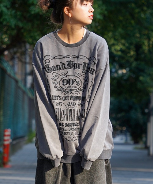 1111clothing（ワンフォークロージング）の「【unisex】ボトルラベルロゴ刺繍 ピグメントトレーナー / Bottle label logo embroidery pigment sweatshirt（スウェット・メンズ・ブラック系/グレー系・44）」の18枚目の写真