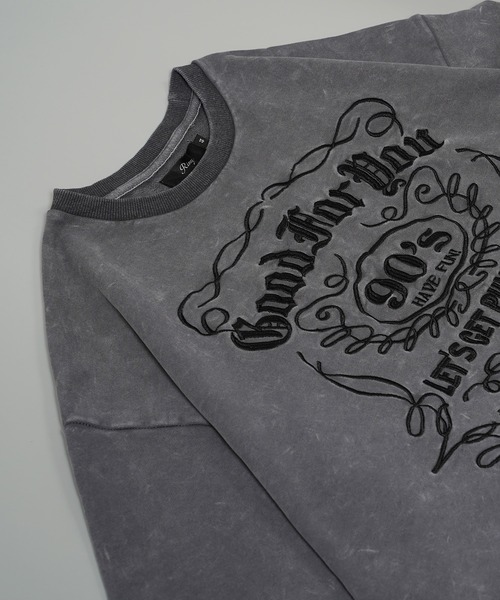 1111clothing（ワンフォークロージング）の「【unisex】ボトルラベルロゴ刺繍 ピグメントトレーナー / Bottle label logo embroidery pigment sweatshirt（スウェット・メンズ・ブラック系/グレー系・44）」の21枚目の写真