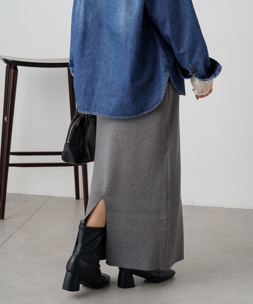 PUAL CE CIN（ピュアルセシン）の「リブニットナロースカート（スカート・レディース・グレー/ブラウン/ブラック・FREE）」の6枚目の写真