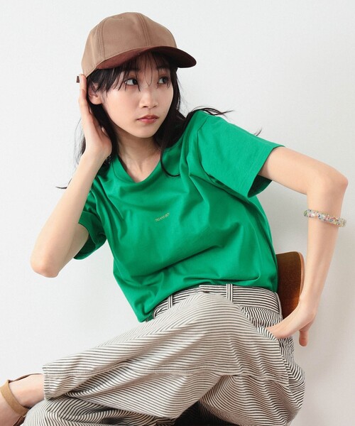 BEAMS BOY（ビームスボーイ）の「BEAMS BOY / ボーイ エンブロイダリー クルー ショートスリーブ（Tシャツ/カットソー・レディース・ナチュラル/ロイヤルブルー/ピンク/グリーン/オフホワイト/ブラック・1/2）」の15枚目の写真