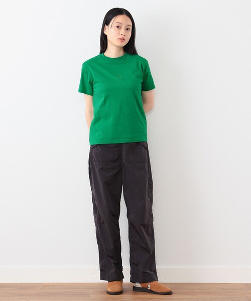 BEAMS BOY（ビームスボーイ）の「BEAMS BOY / ボーイ エンブロイダリー クルー ショートスリーブ（Tシャツ/カットソー・レディース・ナチュラル/ロイヤルブルー/ピンク/グリーン/オフホワイト/ブラック・1/2）」の22枚目の写真