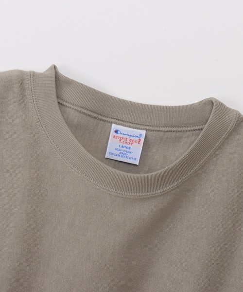 Champion(チャンピオン)の「【Champion/チャンピオン】メンズ リバースウィーブ(R) ショートスリーブポケットTシャツ(Tシャツ/カットソー・メンズ・オートミール/グリーン系その他2/ネイビー/ホワイト/グレー/ブルー系その他5/ブラック/ブルー系その他/グリーン系その他3/ペールイエロー/アッシュグレー・X-LARGE/LARGE/MEDIUM/SMALL)」の22枚目の写真